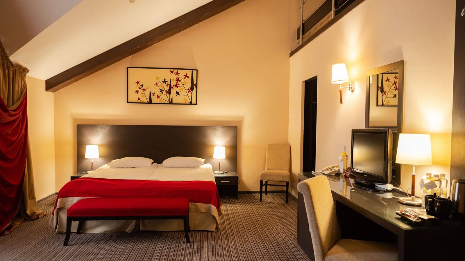 rooms-suite-view