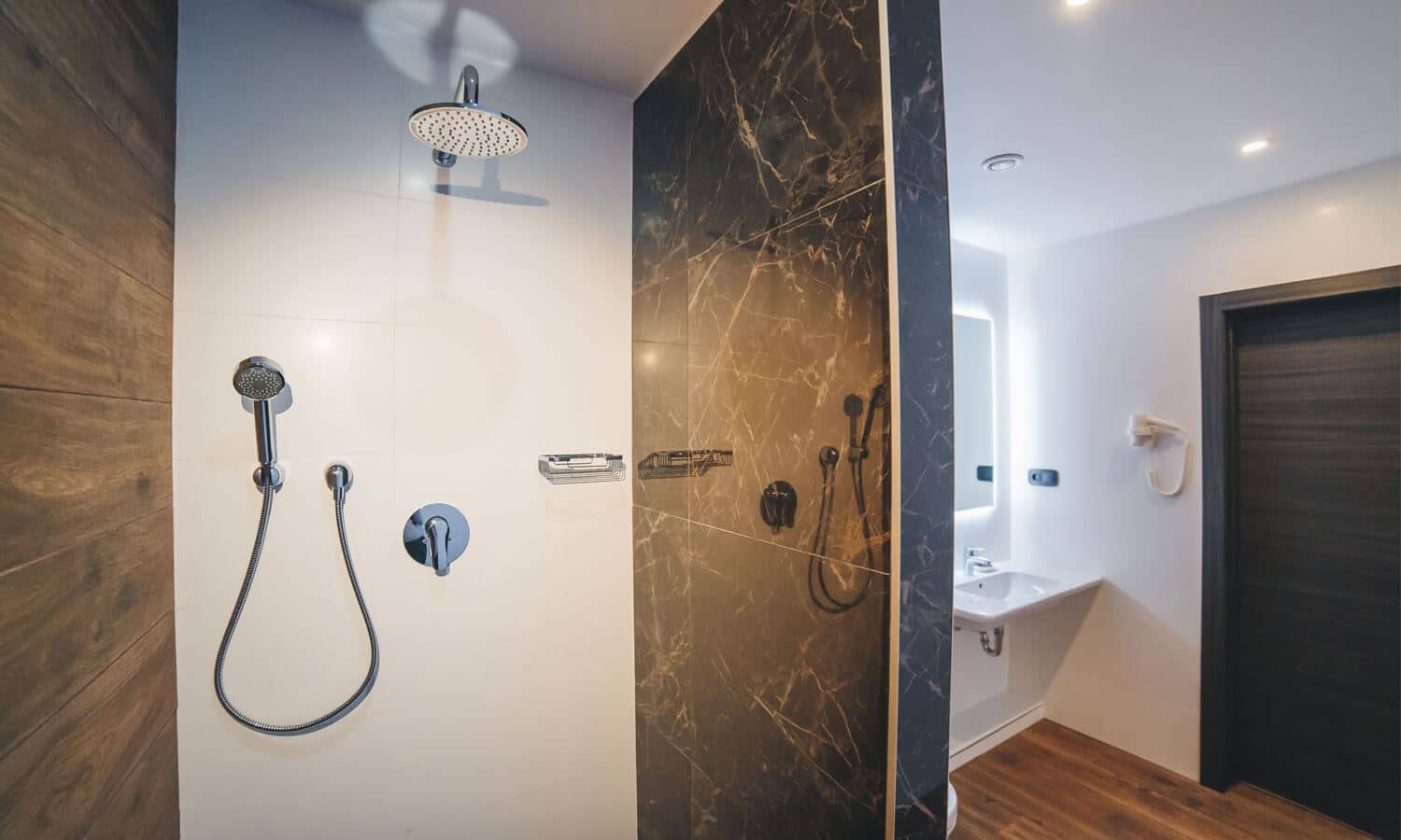 rooms-iris-classic-double
