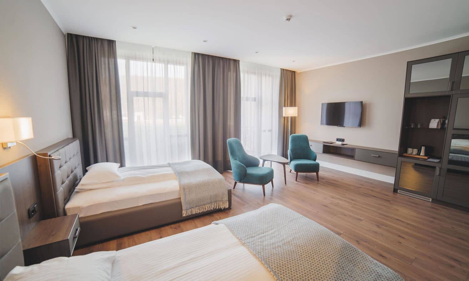 rooms-iris-family-suite