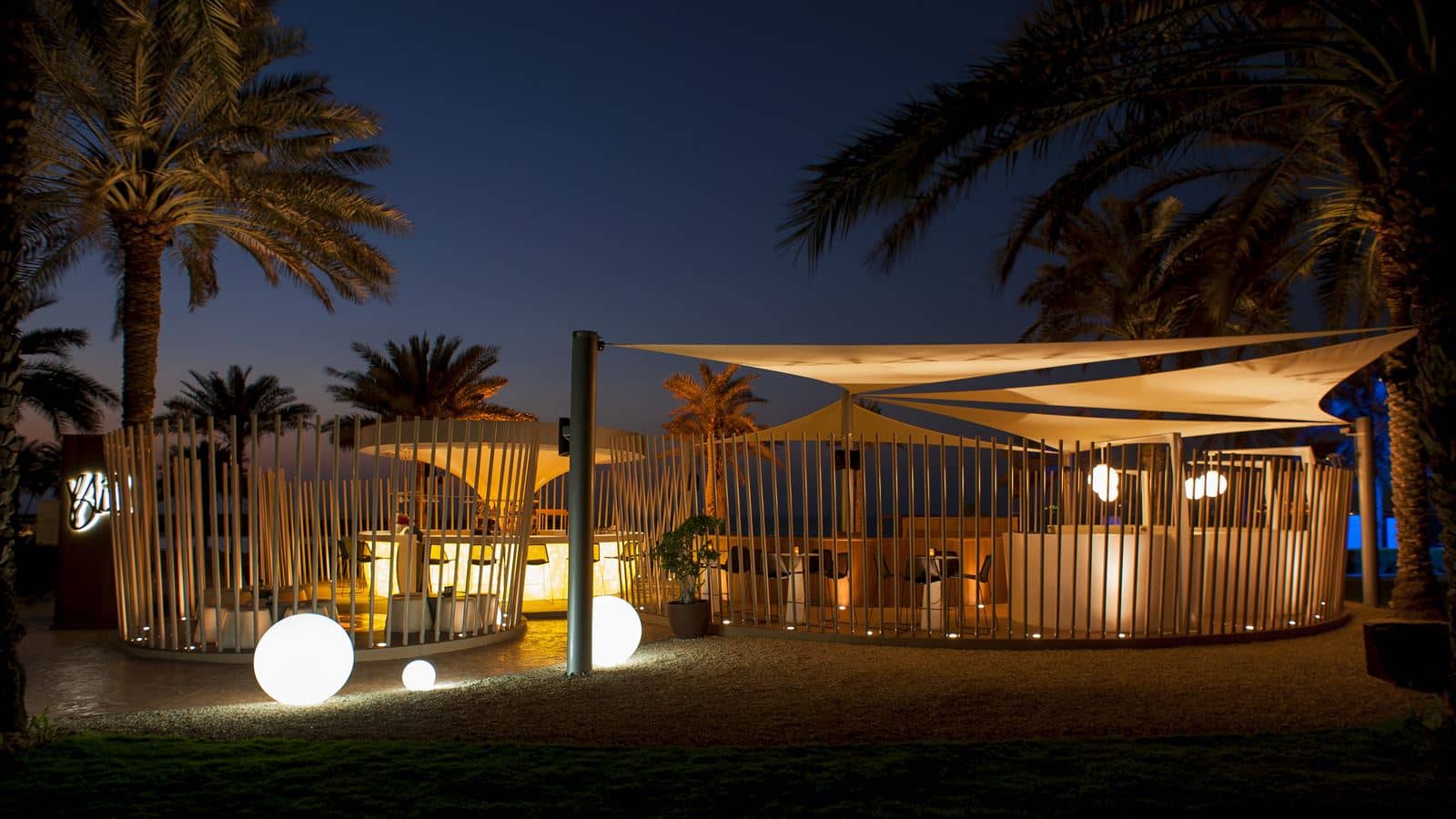 bars-bliss-beach-lounge