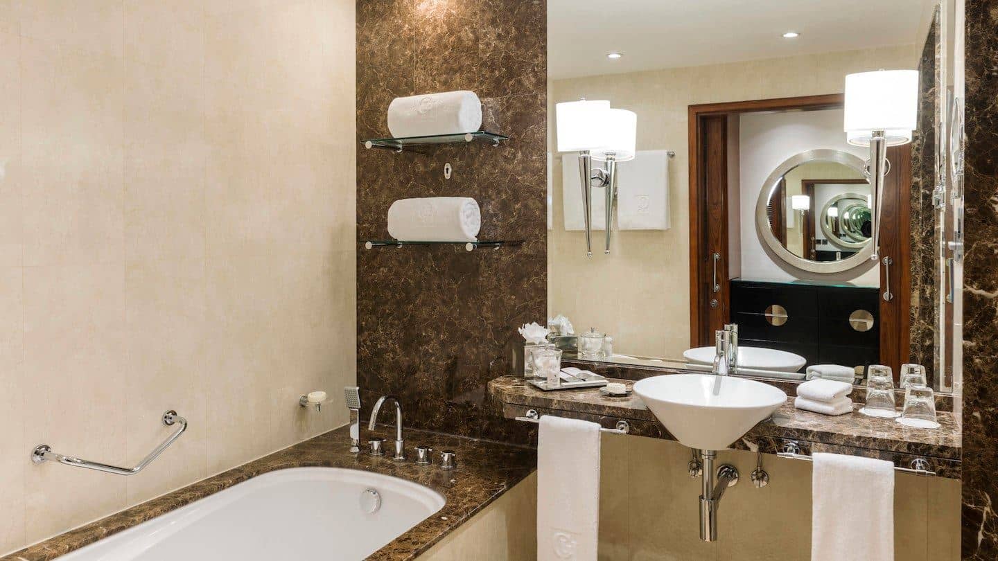 rooms-one-bedroom-tower-1-suite