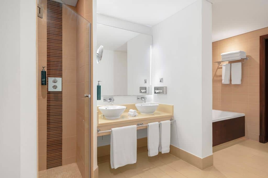 rooms-one-bedroom-deluxe-suite
