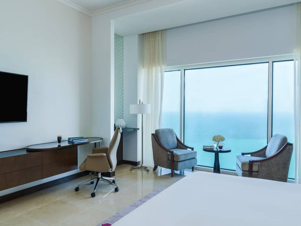 rooms-two-bedroom-deluxe-suite