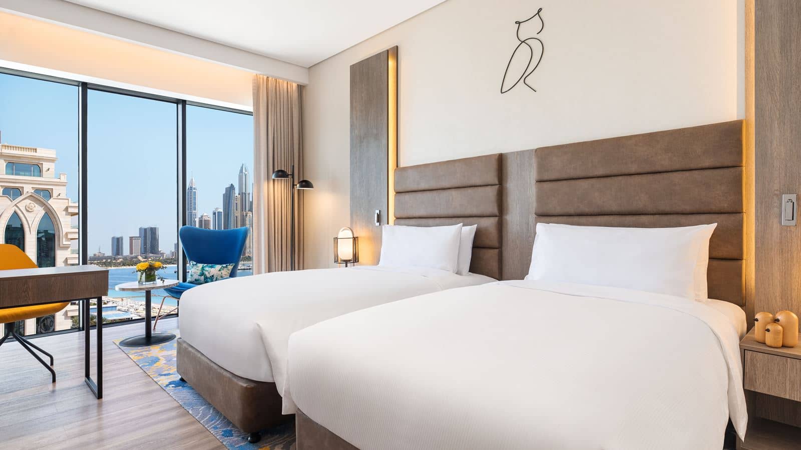 rooms-deluxe-room