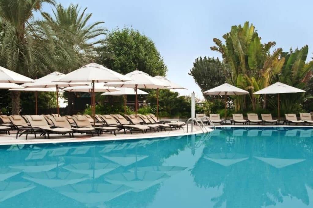 pools-outdoor-pool