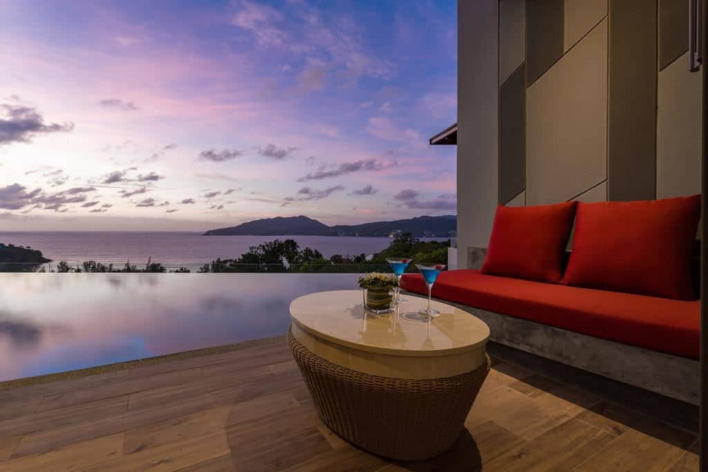 rooms-deluxe-pool-access-sea-view