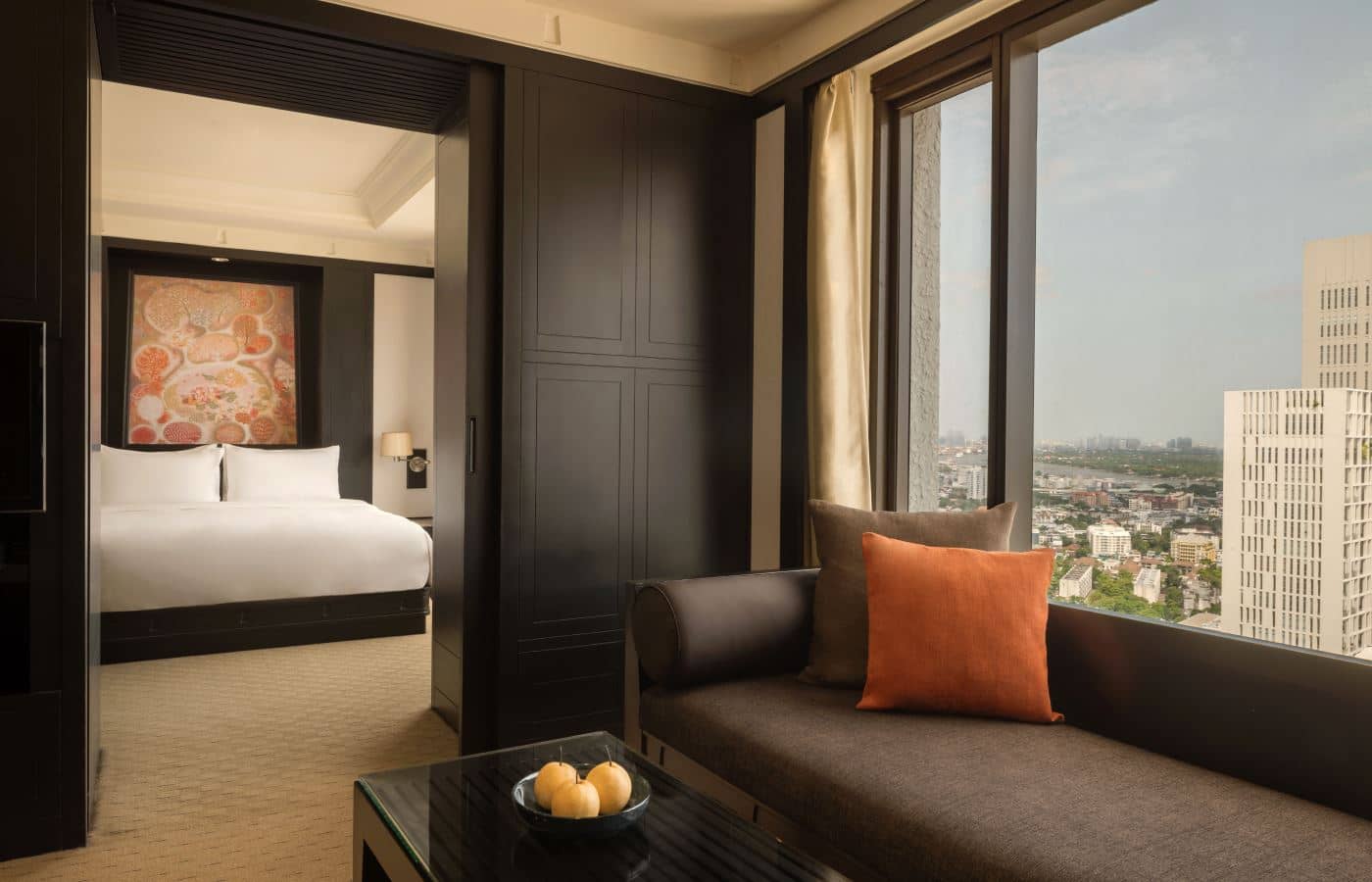 rooms-skyline-city-view-room