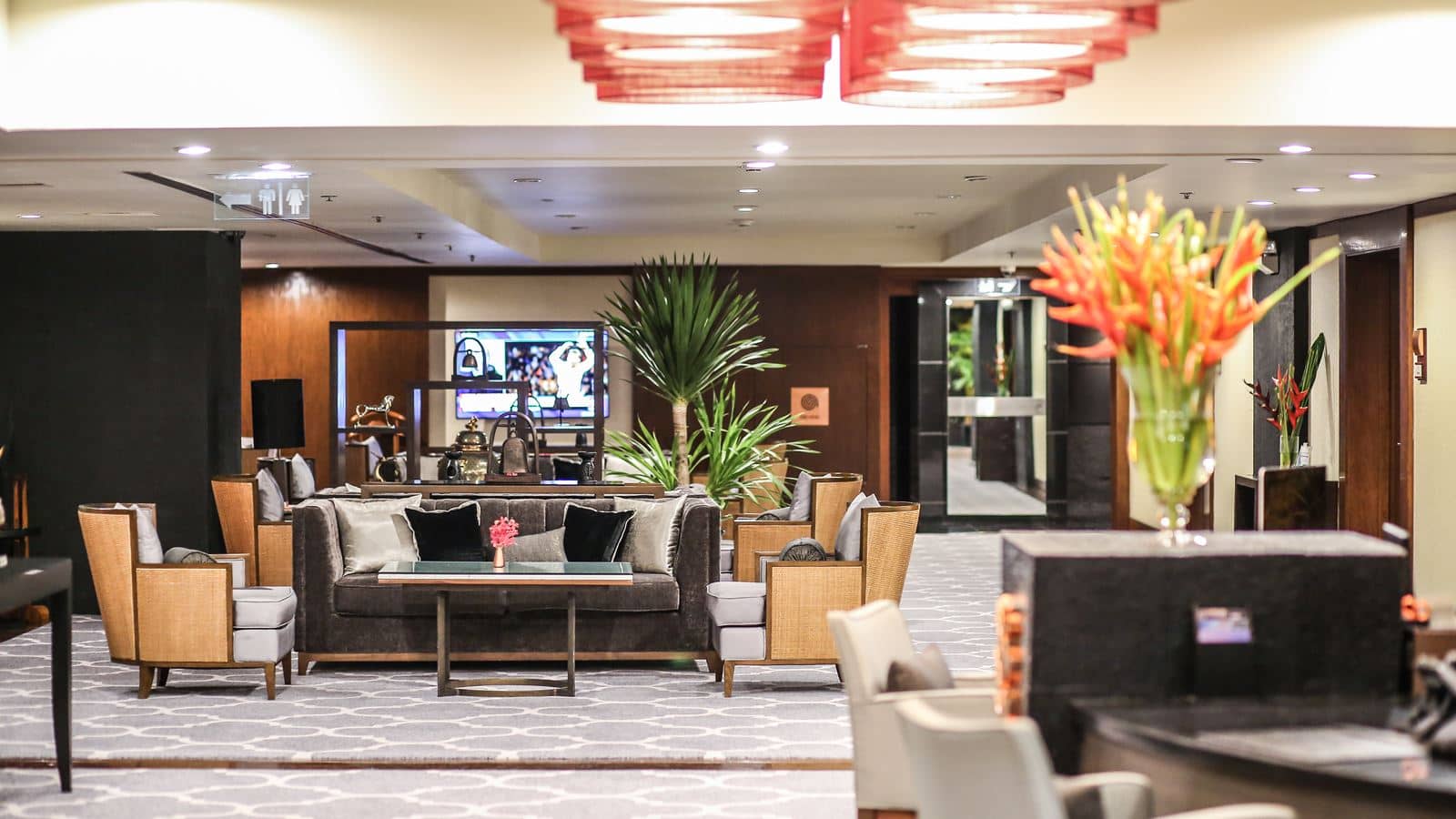 restaurants-banyan-tree-club-lounge