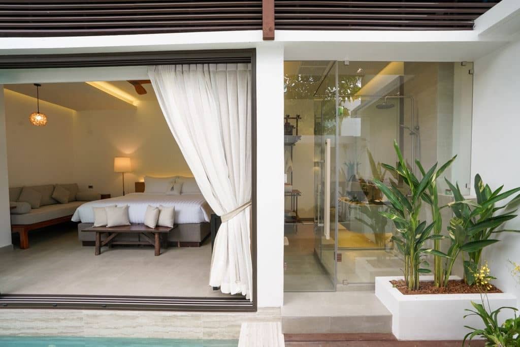 rooms-deluxe-suite-private-pool