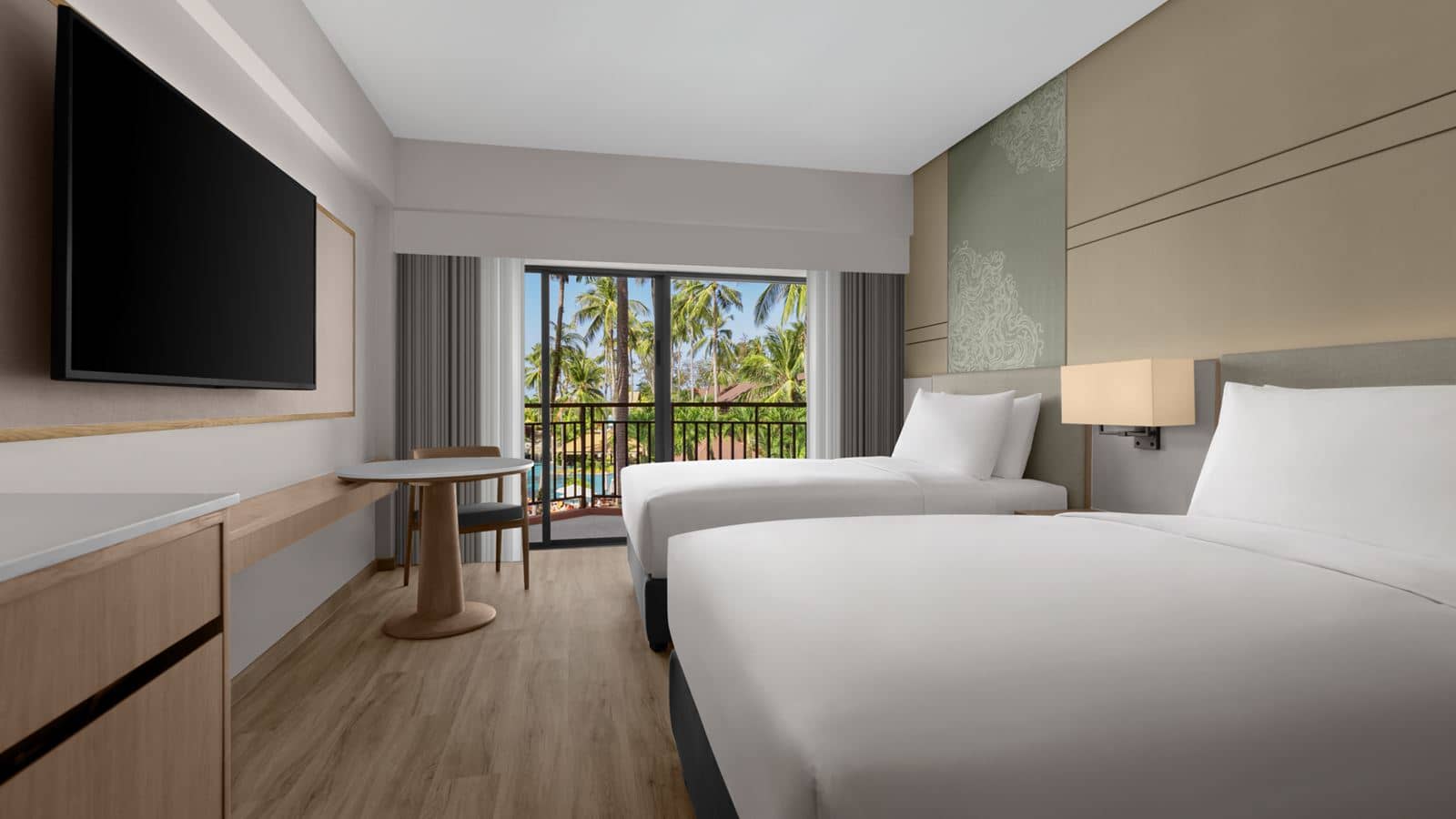 rooms-premier-guest-room-pool-view