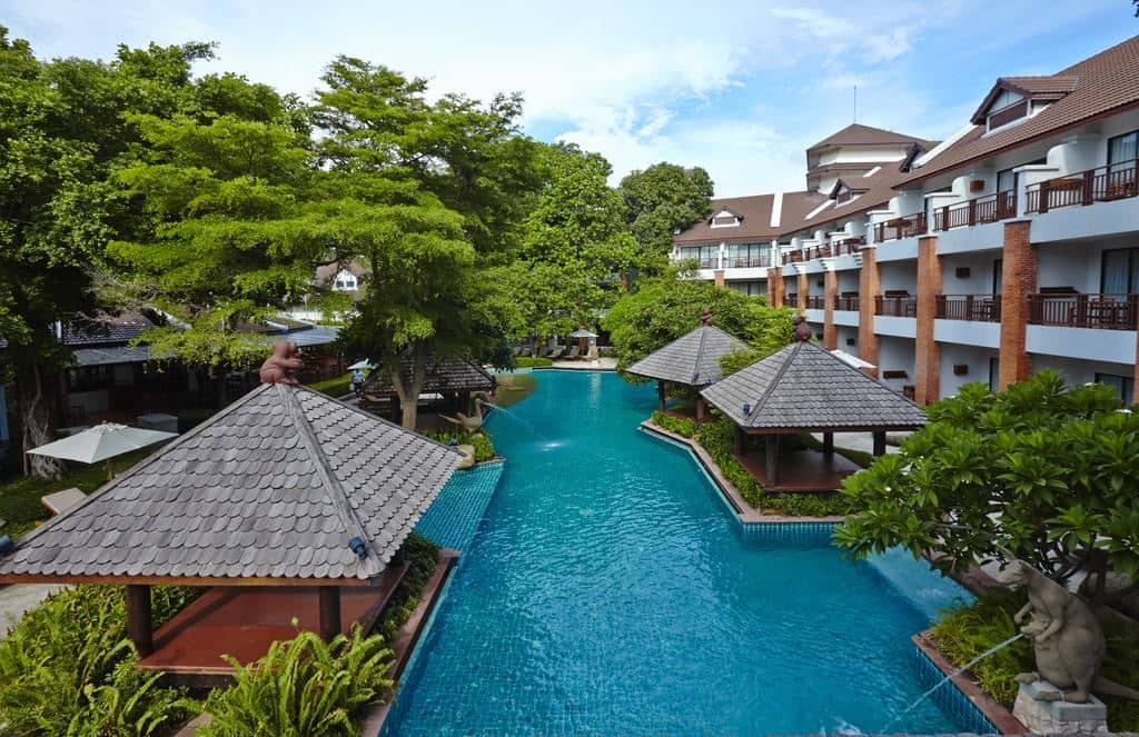 pools-outdoor-pool