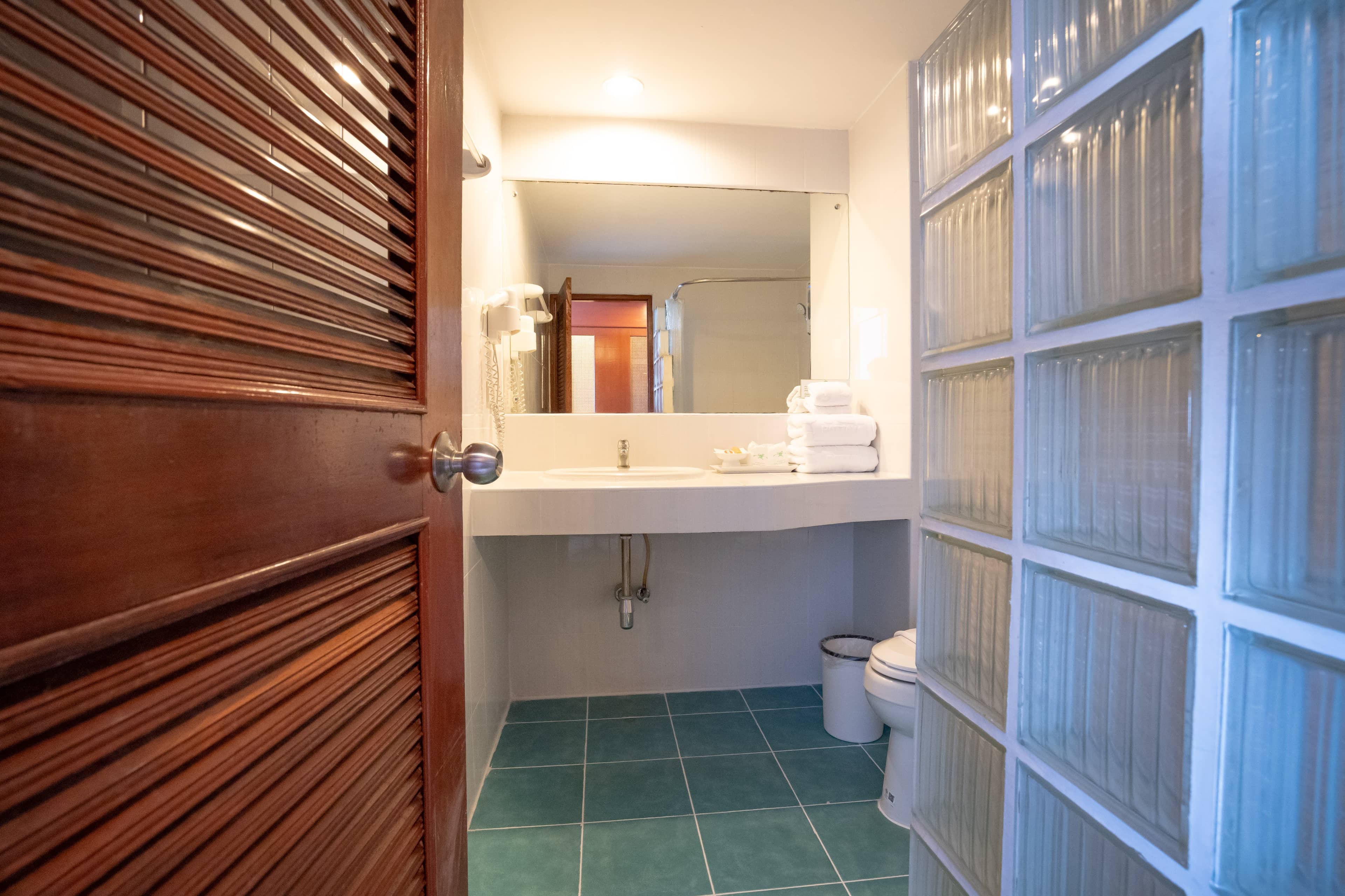 rooms-superior-triple-room
