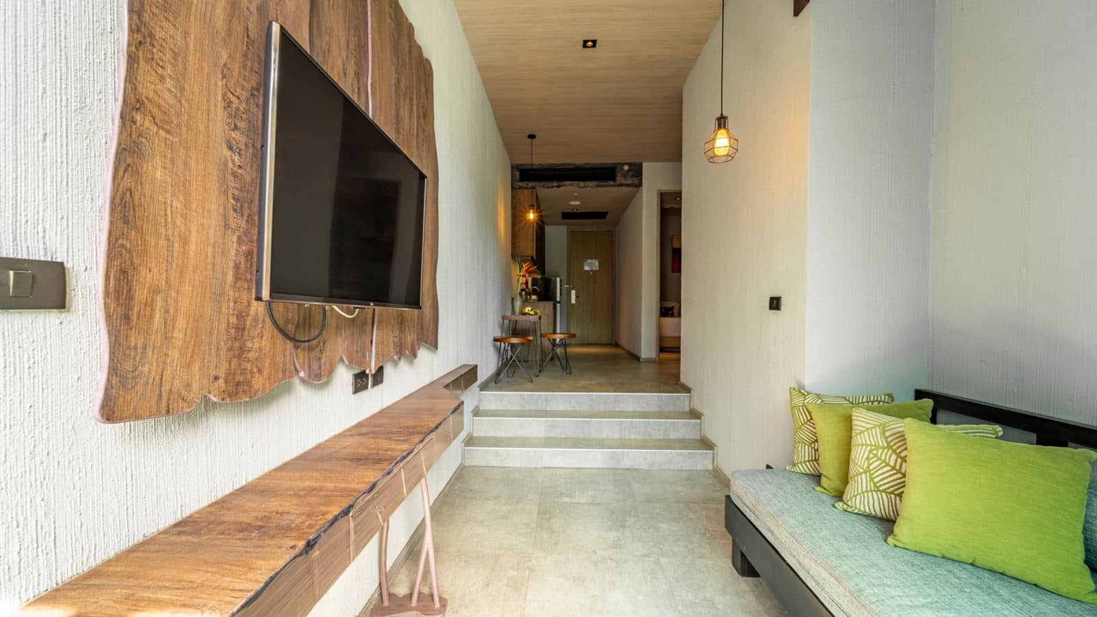 rooms-two-bedroom-suite-with-pool