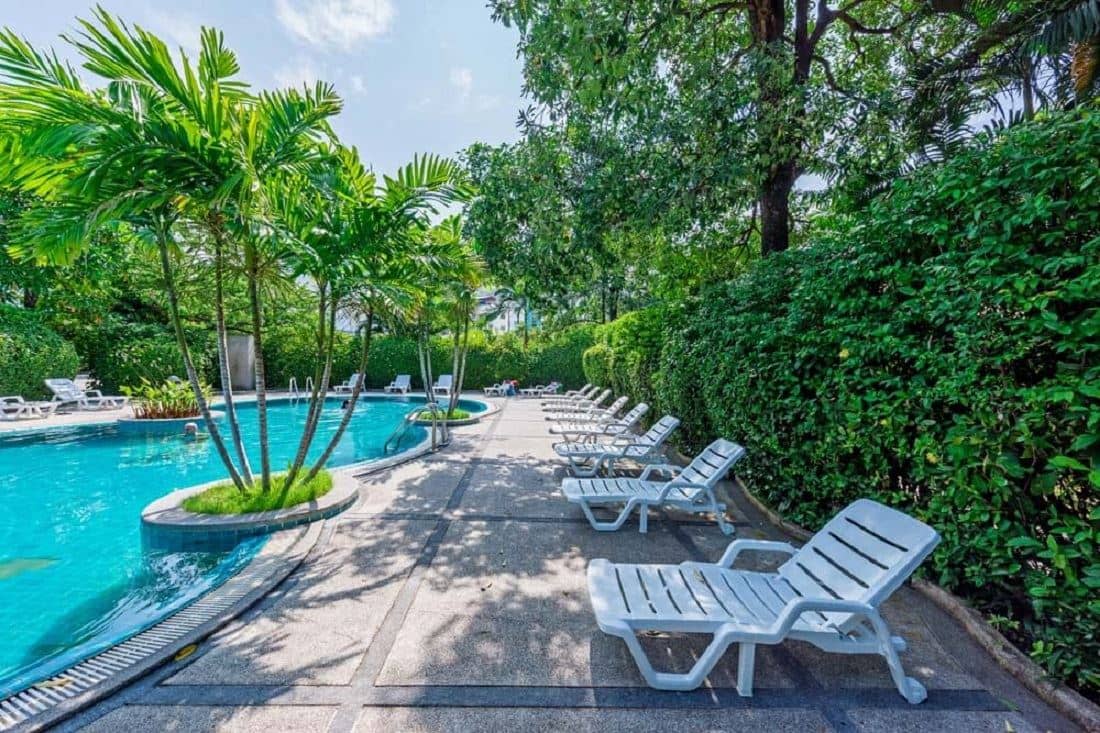 pools-outdoor-pool