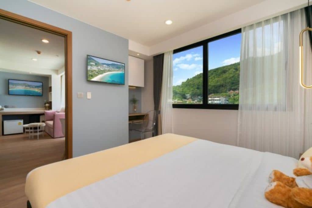 rooms-one-bedroom-mountain-view