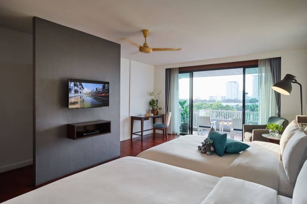 rooms-mini-suite-sea--horizon-balcony