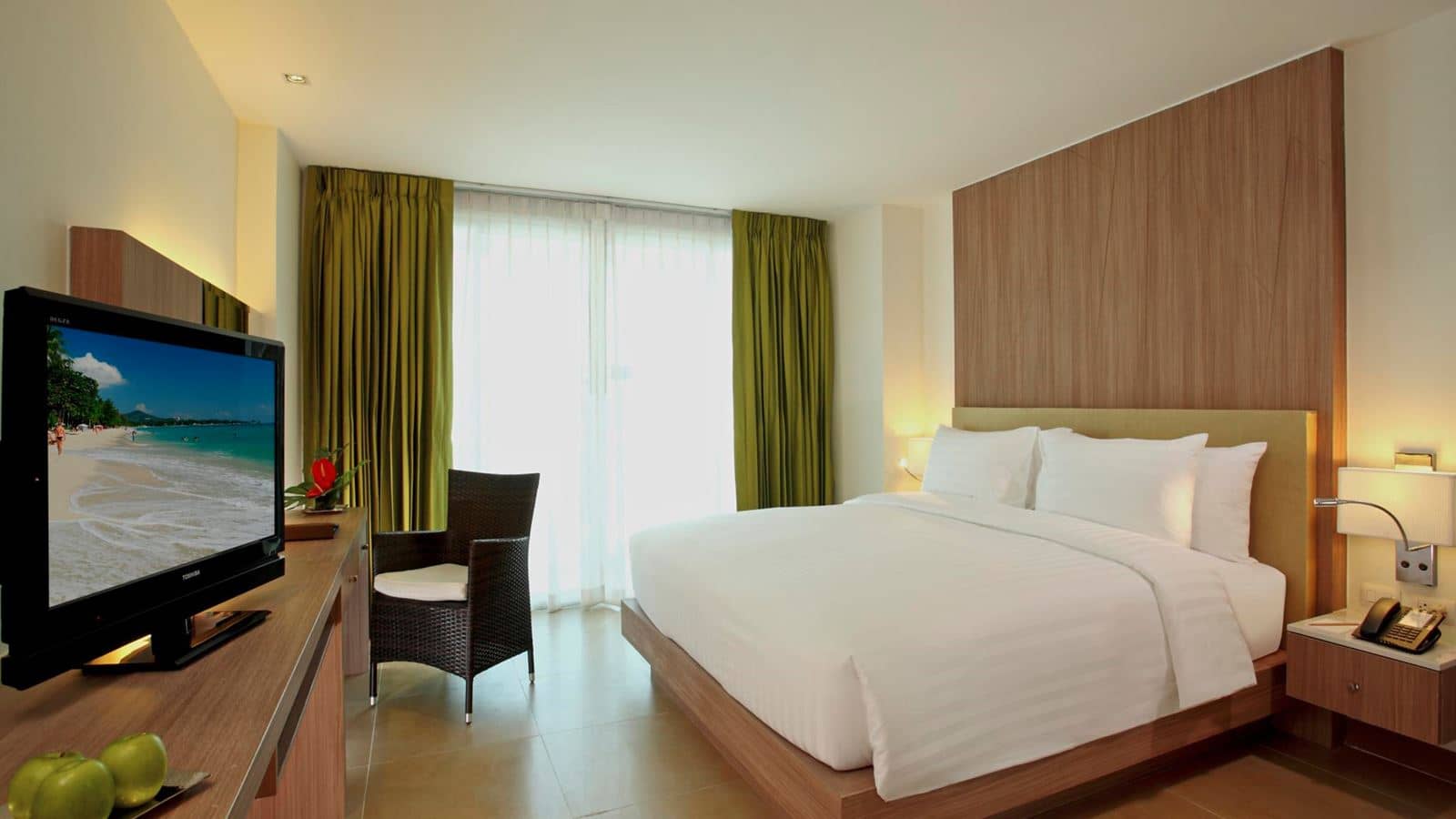 rooms-deluxe-room