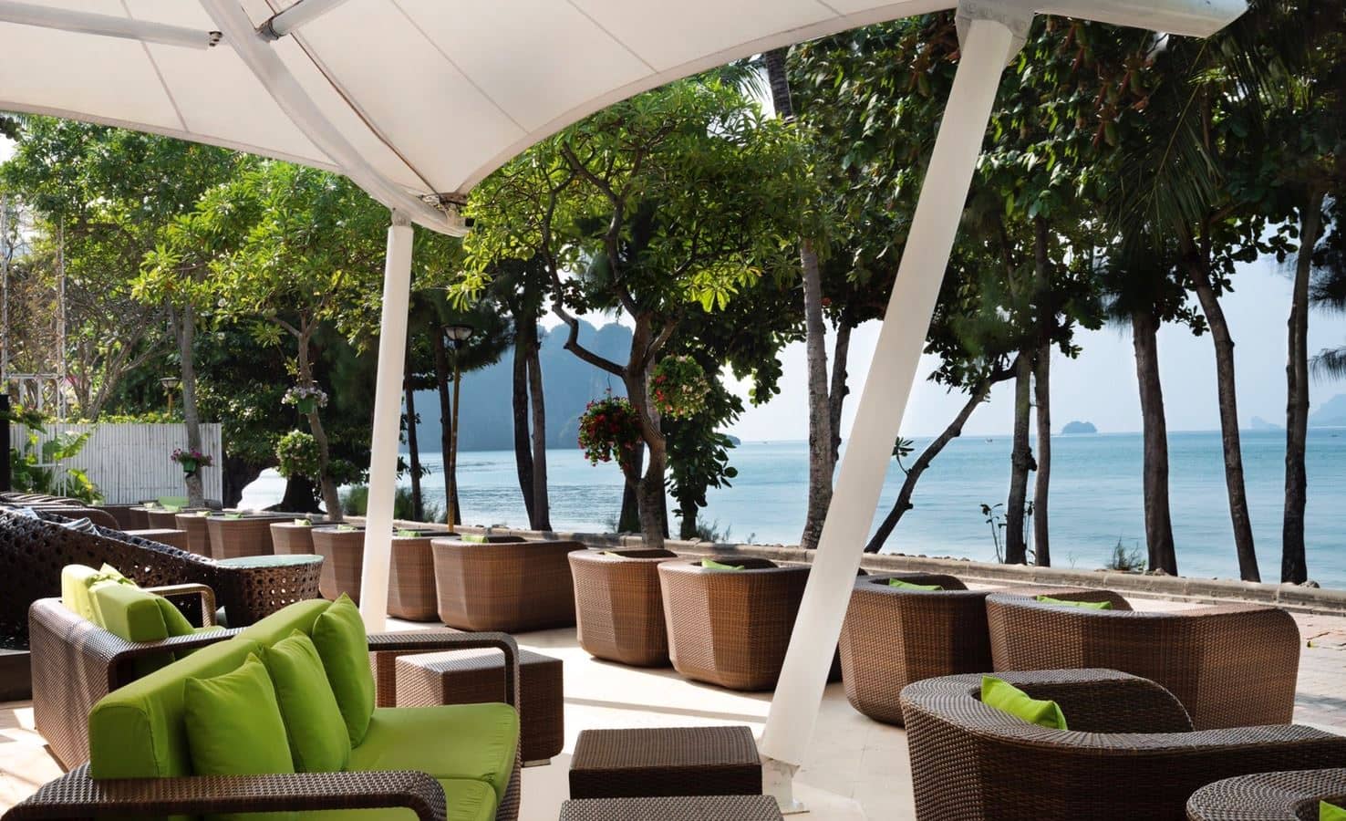 bars-beach-bar