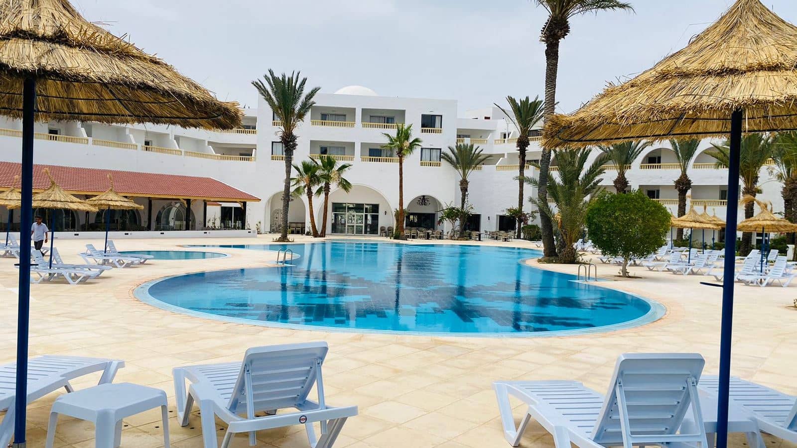 pools-outdoor-pool
