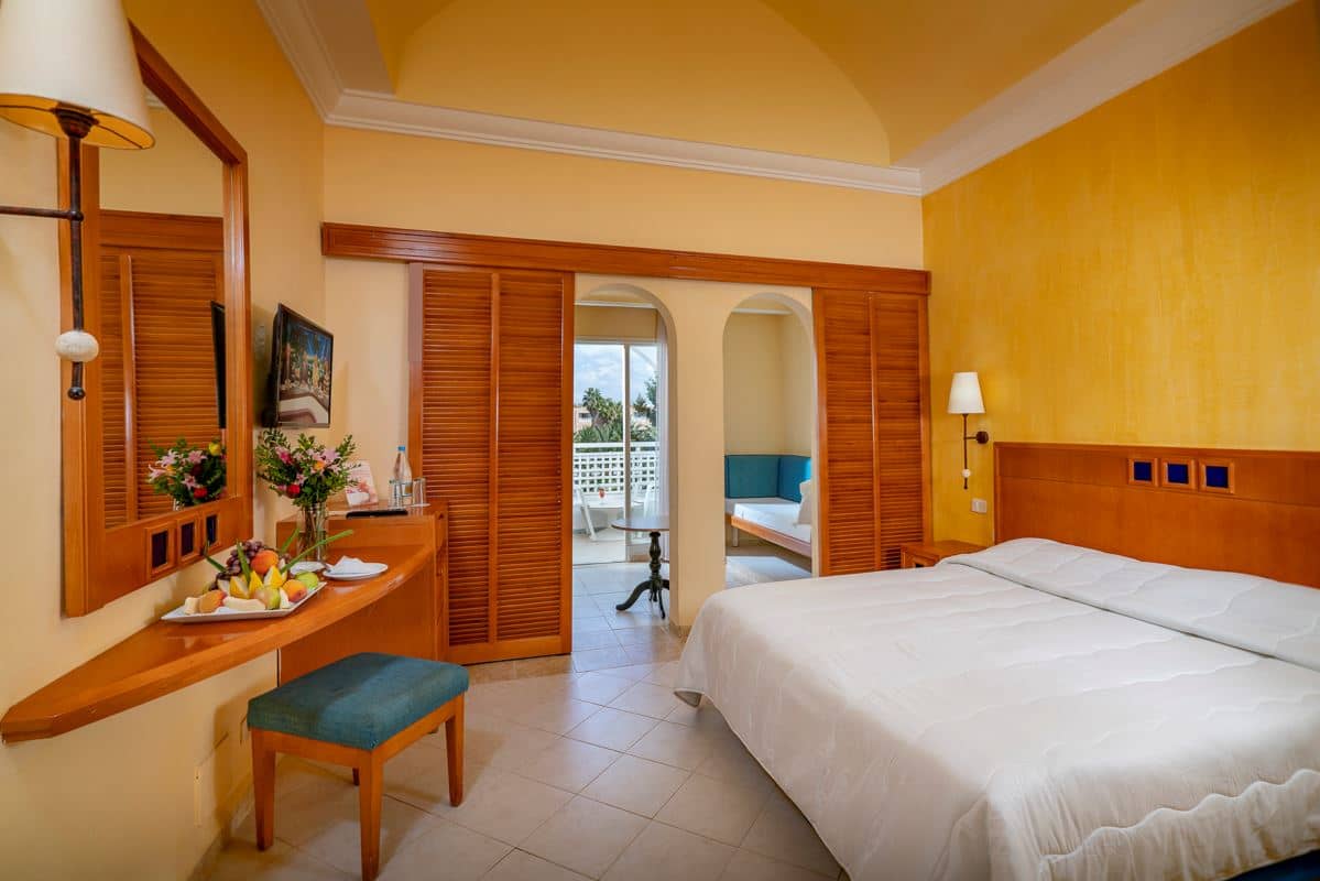 rooms-triple-room