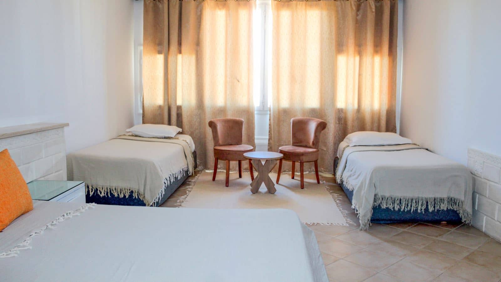 rooms-family-room