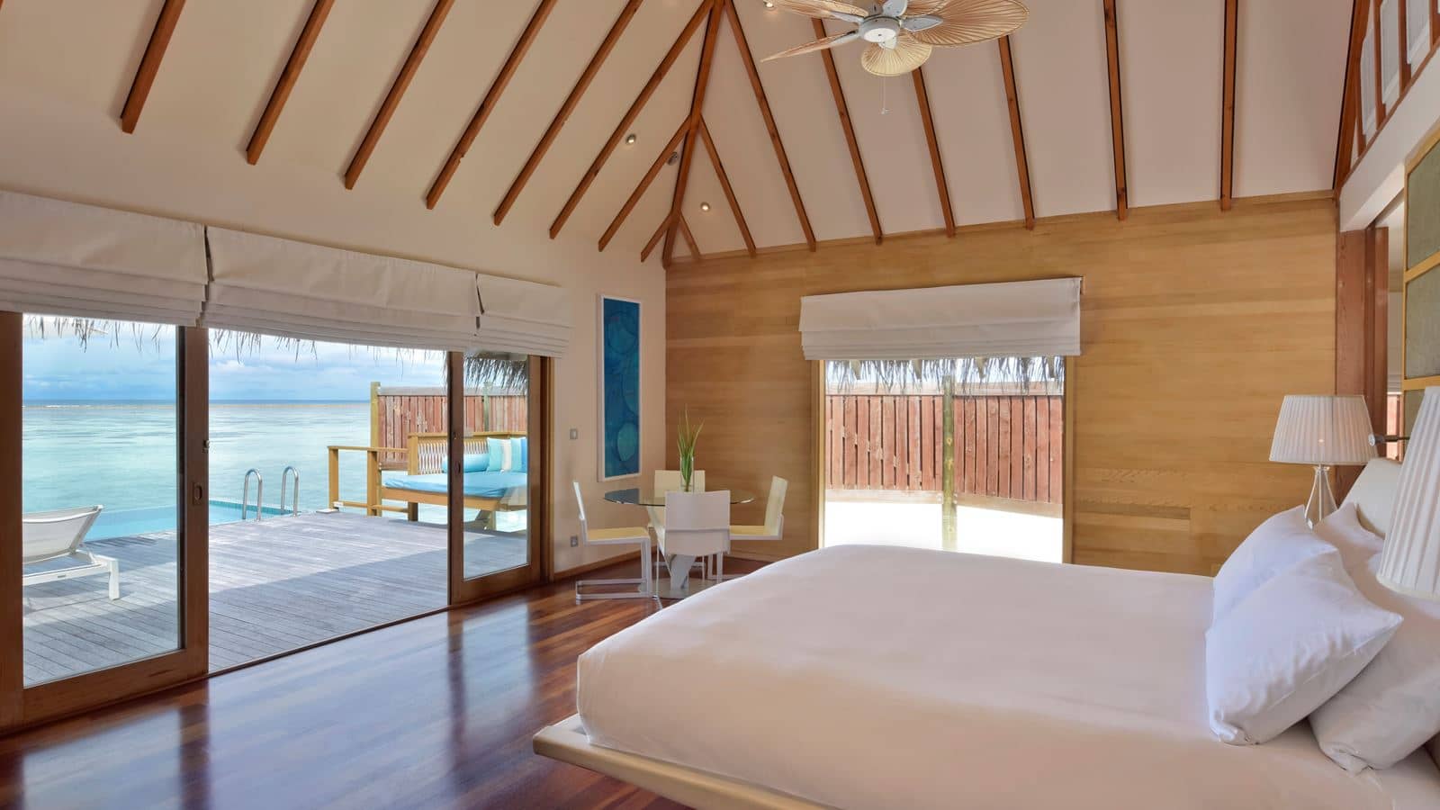 rooms-premiere-water-villa-with-pool-16+-only
