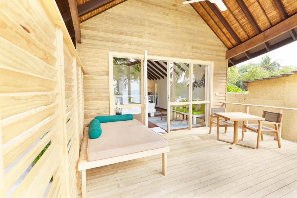 rooms-deluxe-beach-villa