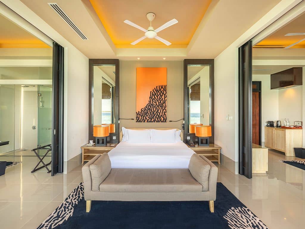 rooms-inocean-pool-villa