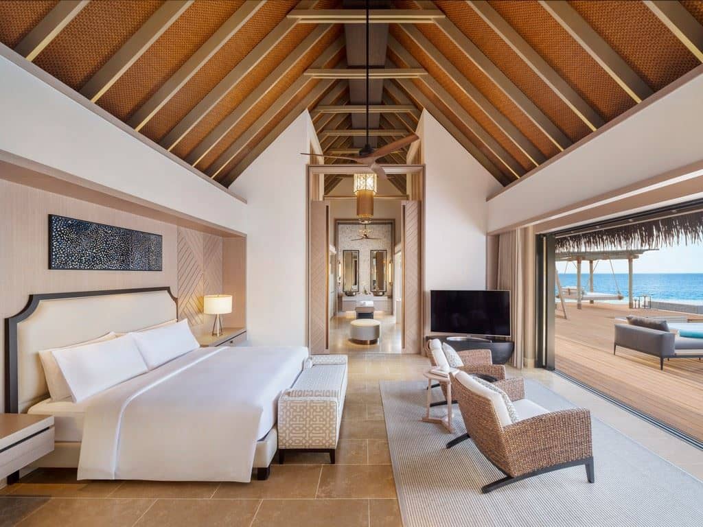 rooms-2-bedroom-reef-villa-with-pool