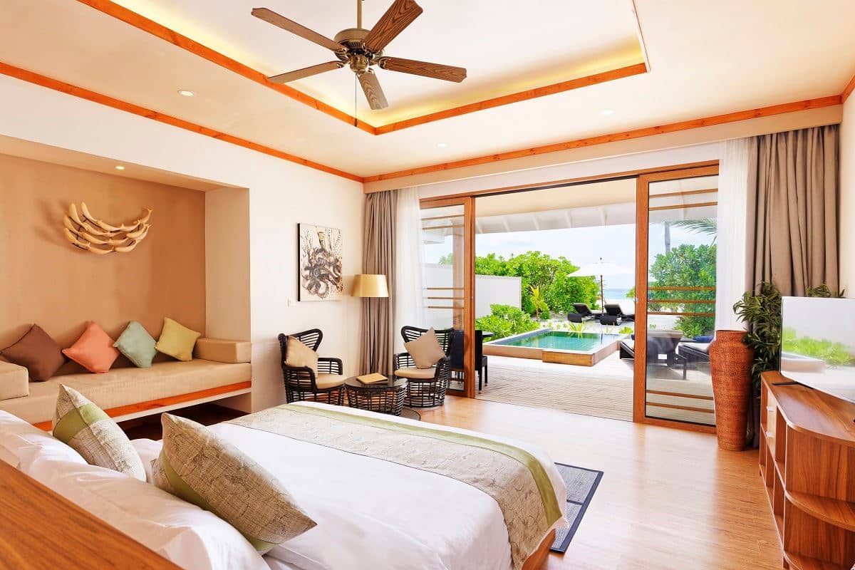 rooms-beach-pool-villa
