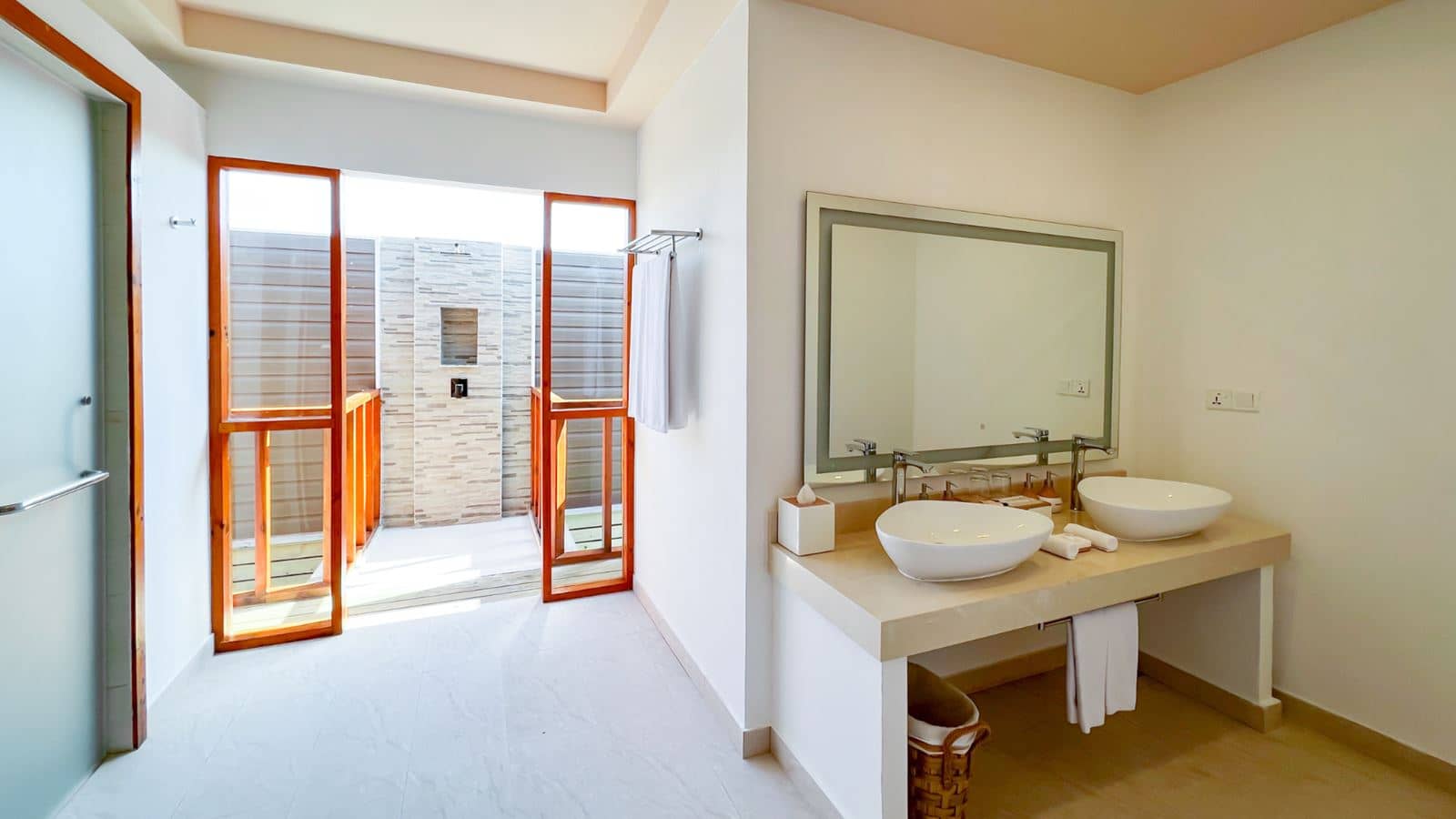rooms-deluxe-water-pool-villa