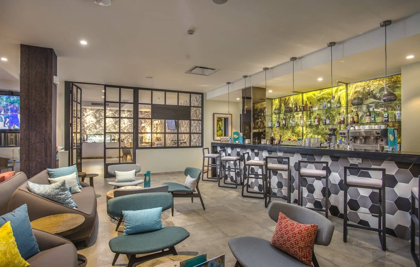 bars-twist-lobby-bar