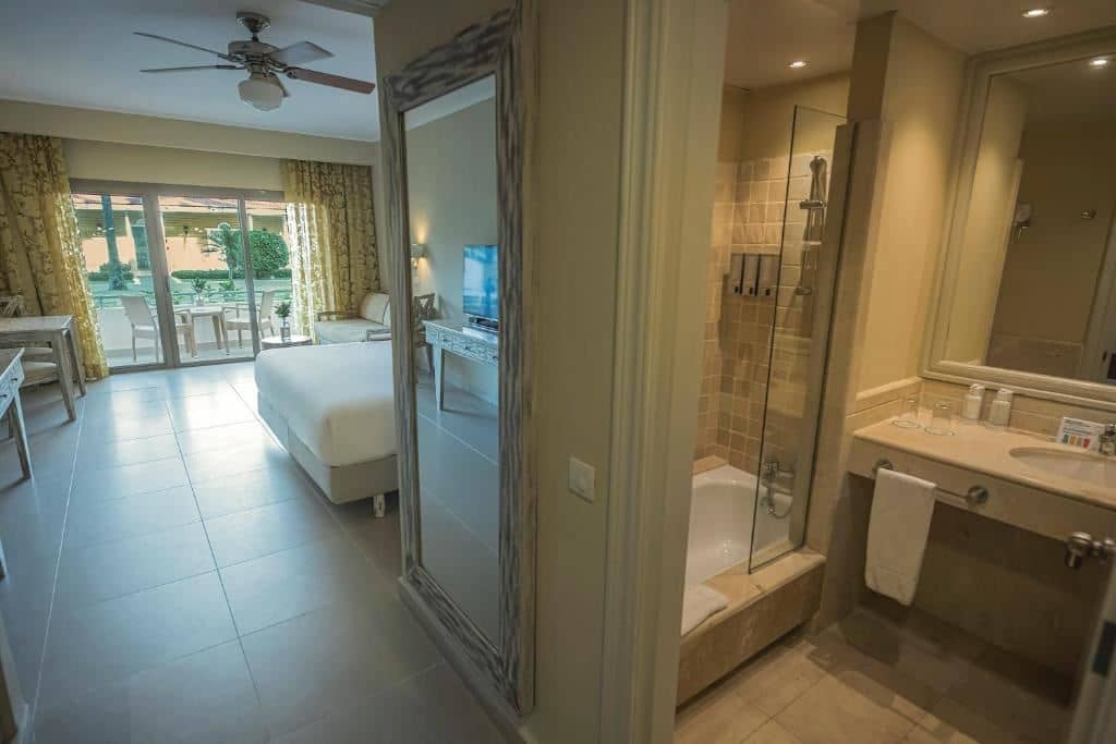 rooms-premium-room