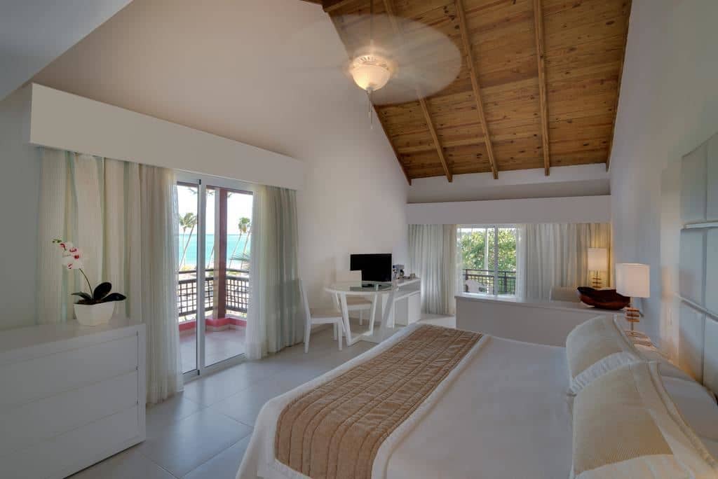 rooms-honeymoon-suite