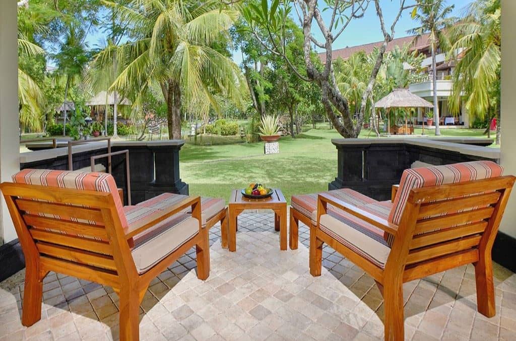 rooms-palace-club-room