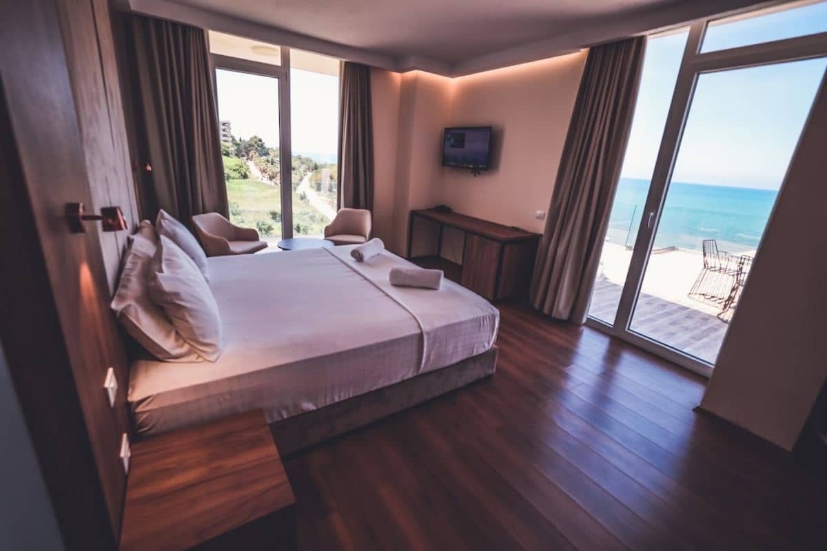 rooms-singleuse-standard-room