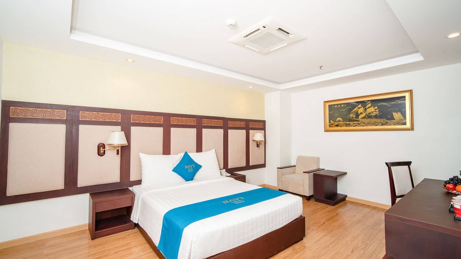 rooms-superior-room