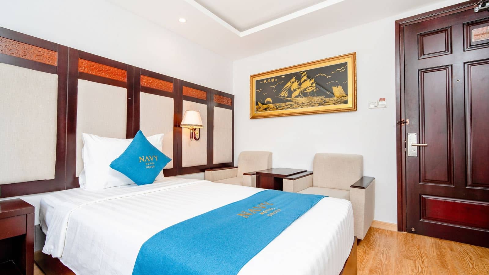 rooms-deluxe-city-view