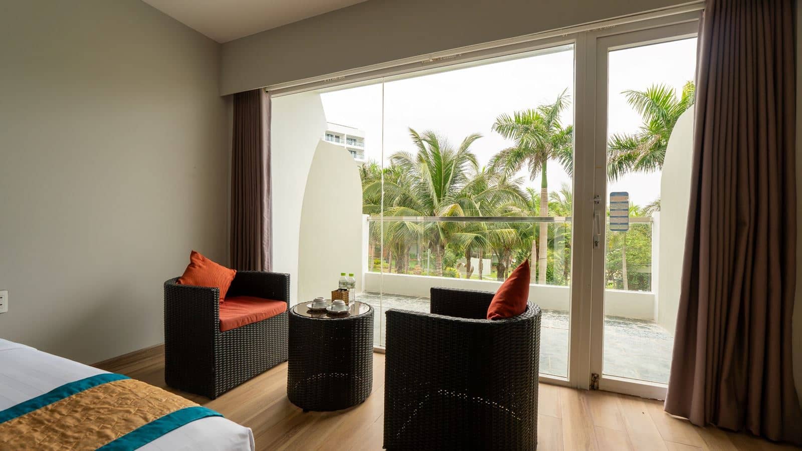 rooms-deluxe-garden-view
