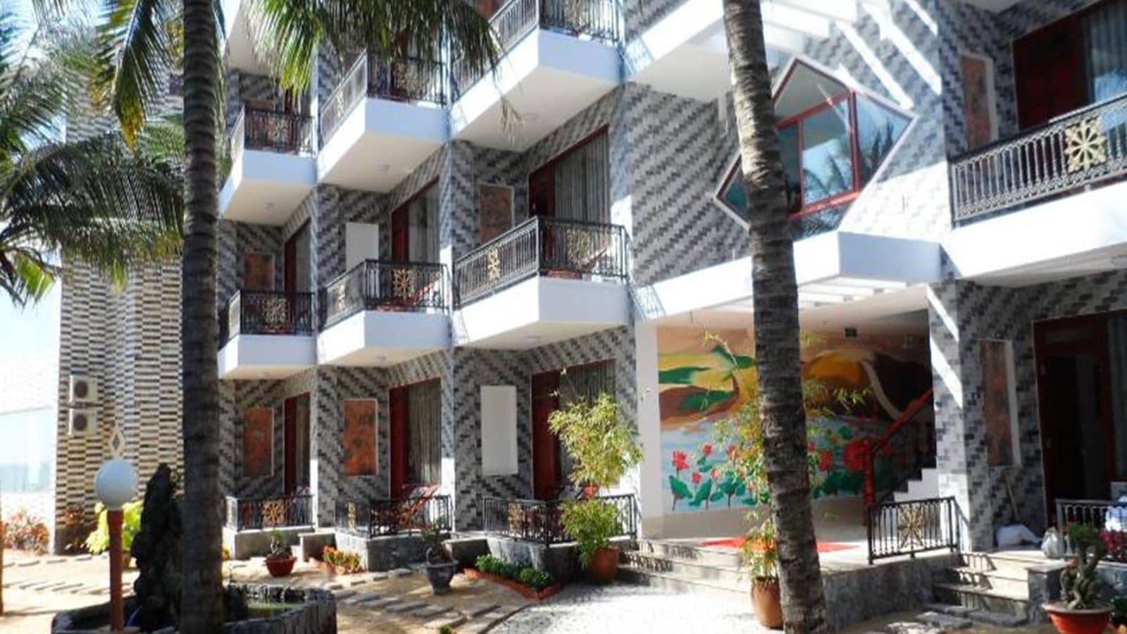 rooms-room-deluxe-garden-or-poolview-balcony-child-without-extra-bed