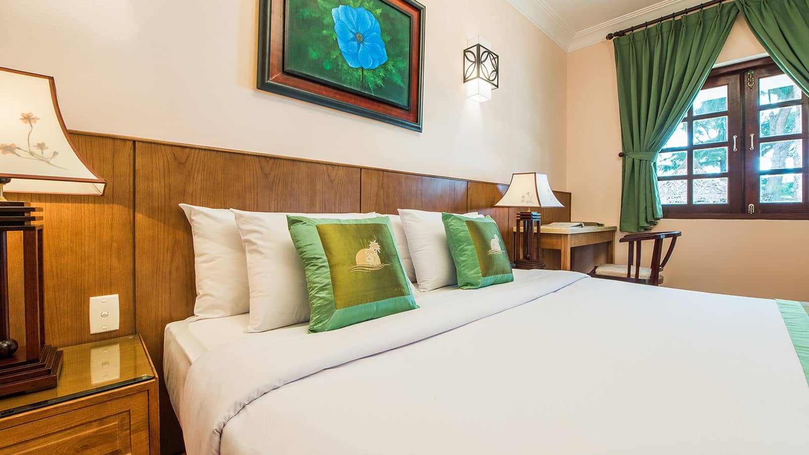 rooms-beachfront-villa-suite