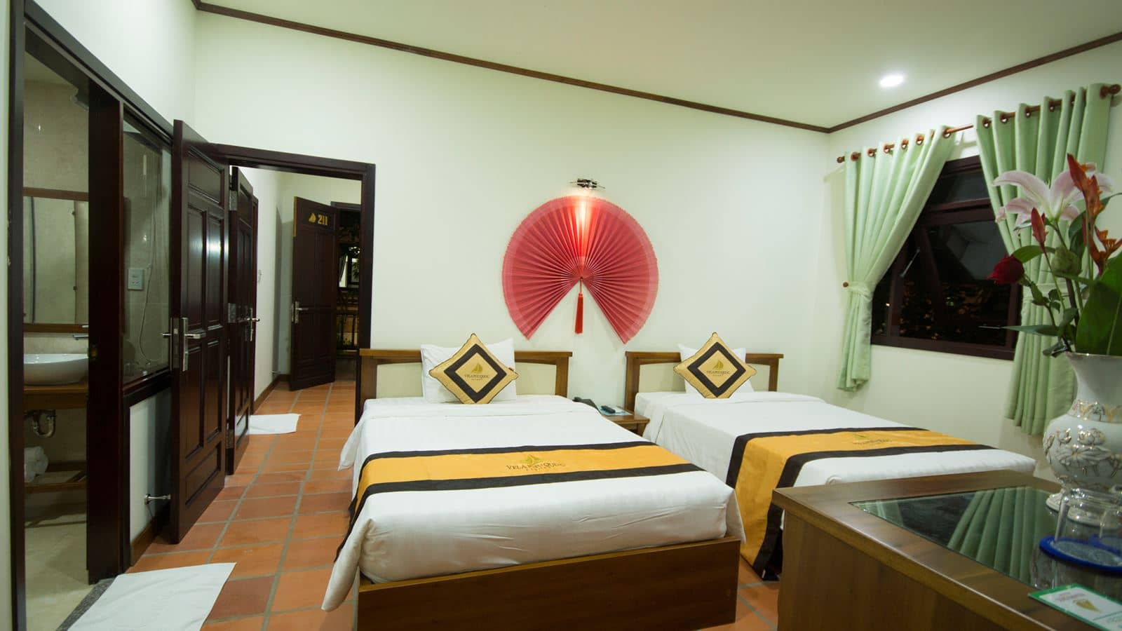rooms-two-connecting-rooms