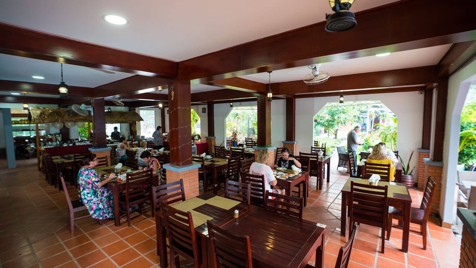 restaurants-restaurants