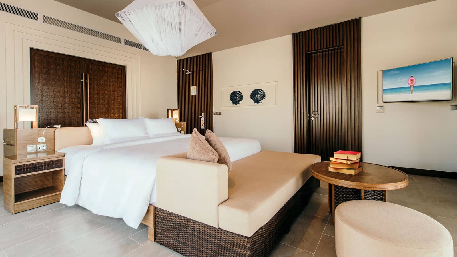 rooms-beachfront-bungalow-with-pool
