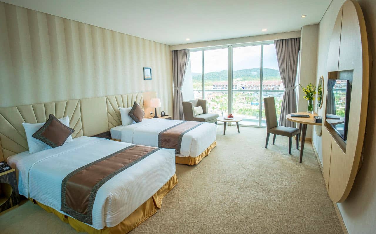 rooms-deluxe-twin-with-balcony-child-without-extra-bed