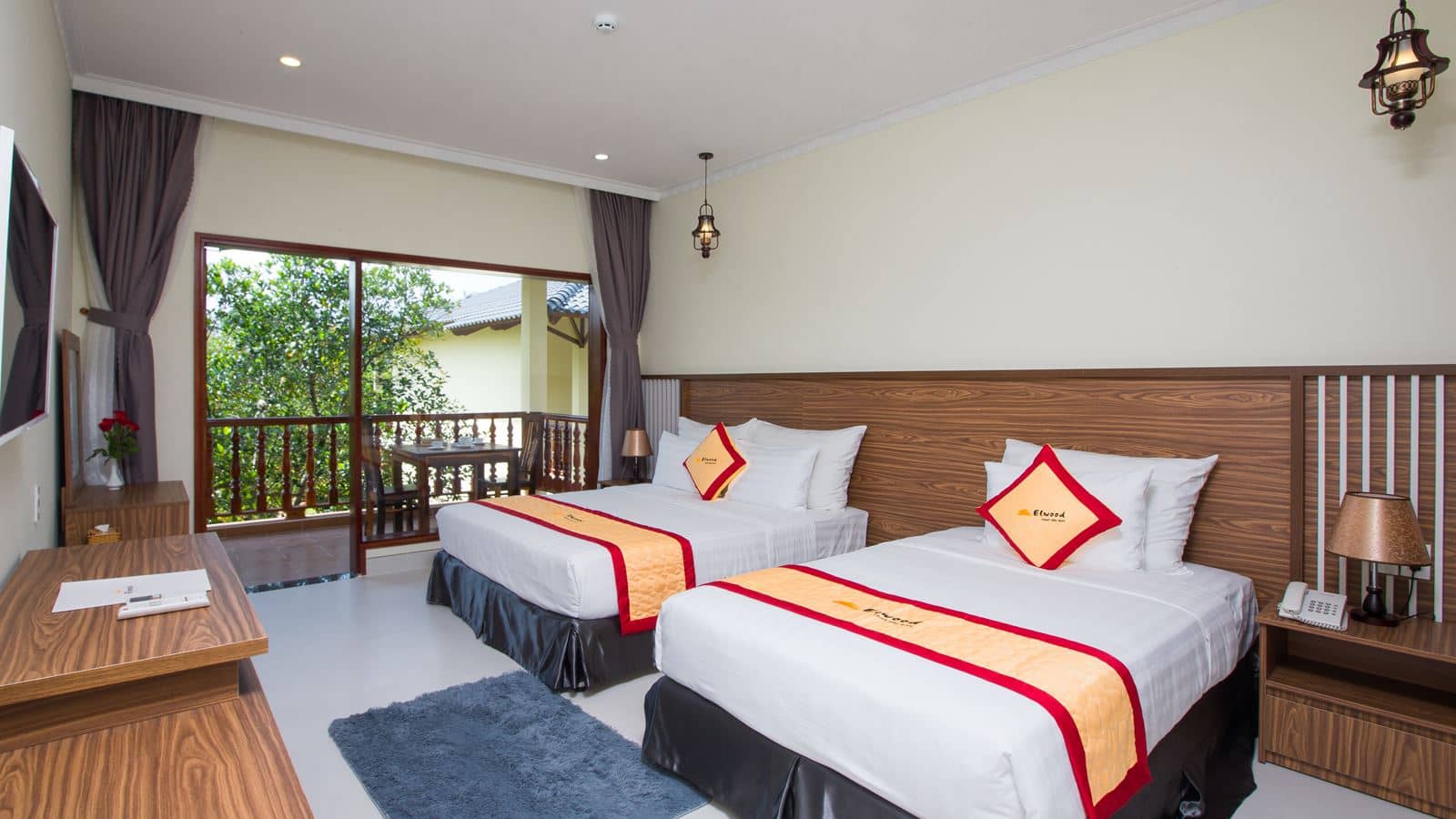 rooms-deluxe-garden-view