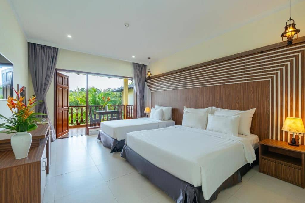 rooms-deluxe-triple-garden-view-no-extra-bed