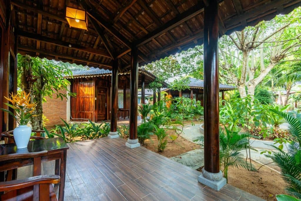 rooms-bungalow-triple-garden-view-no-extra-bed