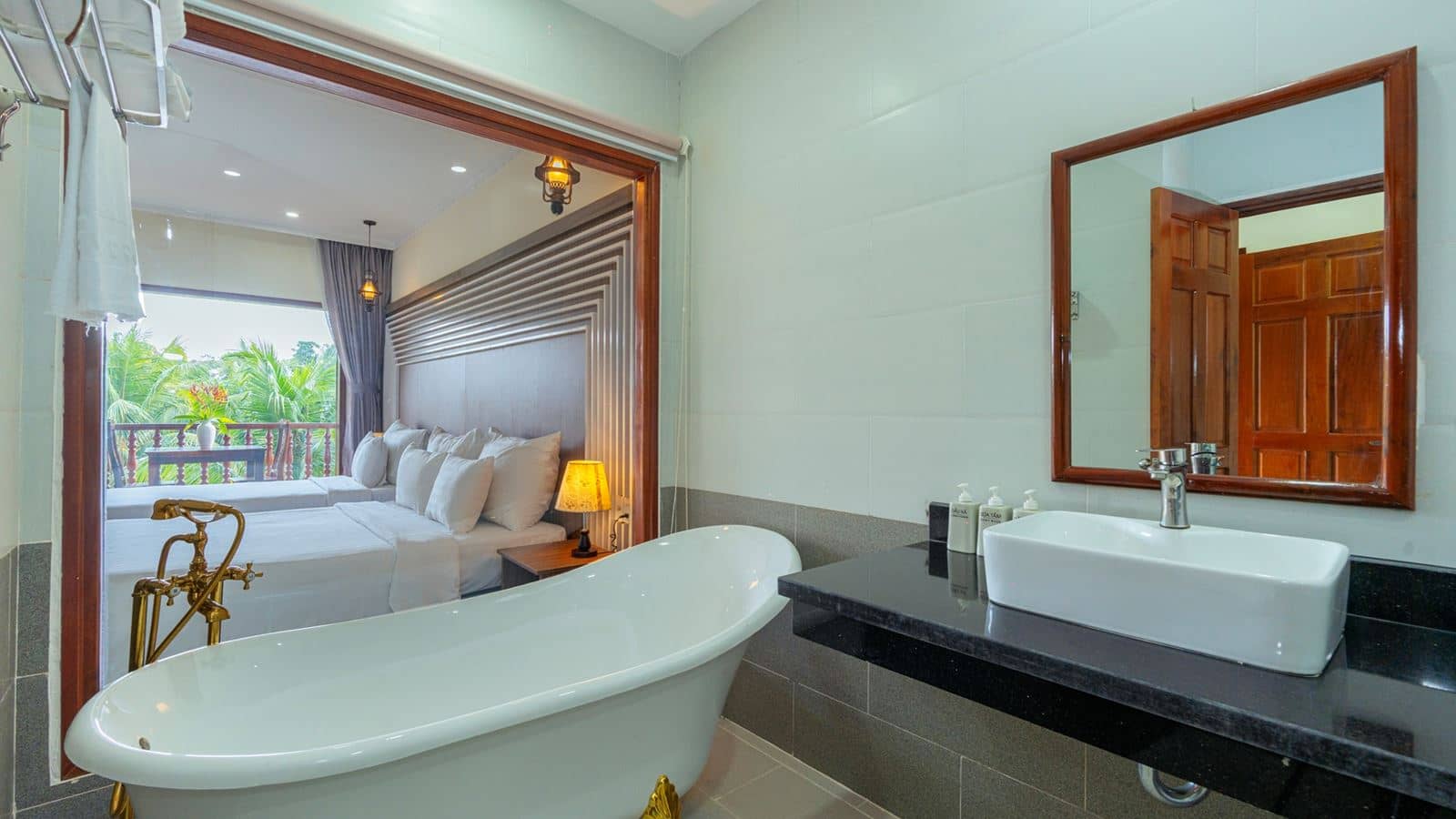 rooms-deluxe-triple-garden-view-no-extra-bed