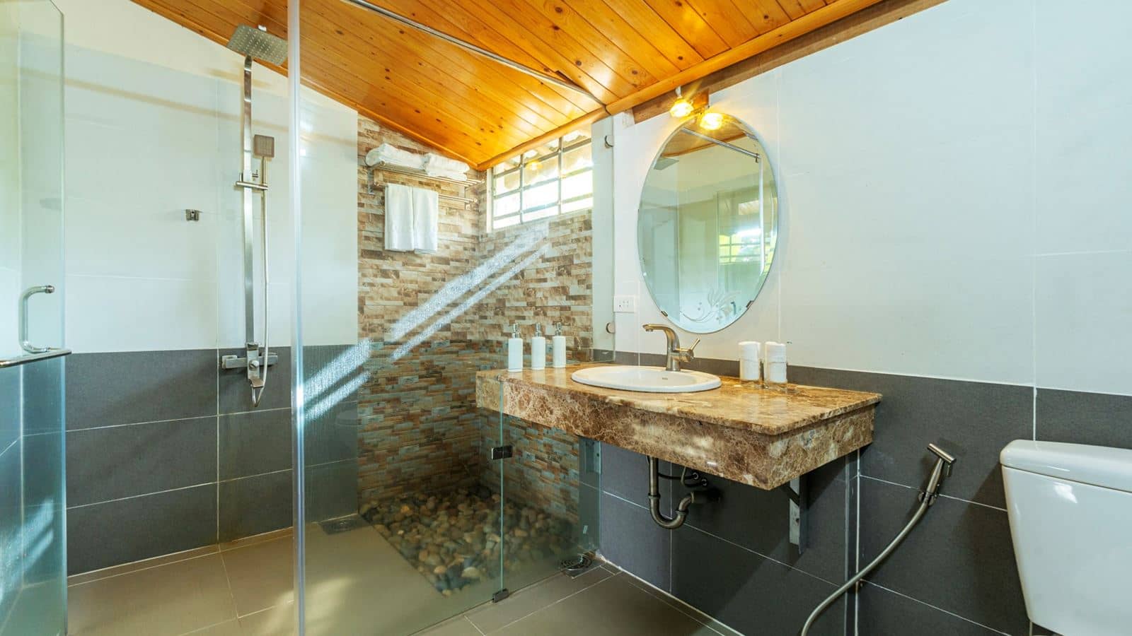 rooms-bungalow-pool-view-no-extra-bed